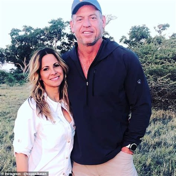 Discover The Secrets Of Troy Aikman's Current Wife