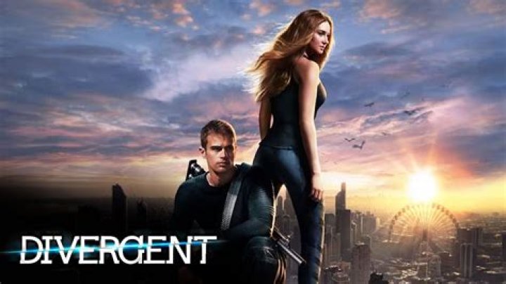 Divergent (2014)