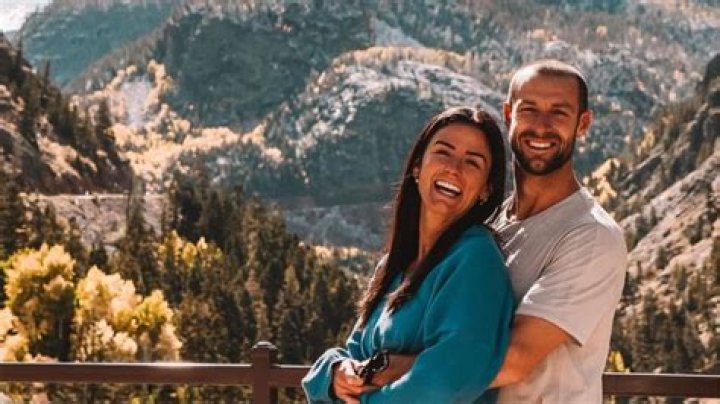 Does Aesha Scott have a husband or boyfriend?