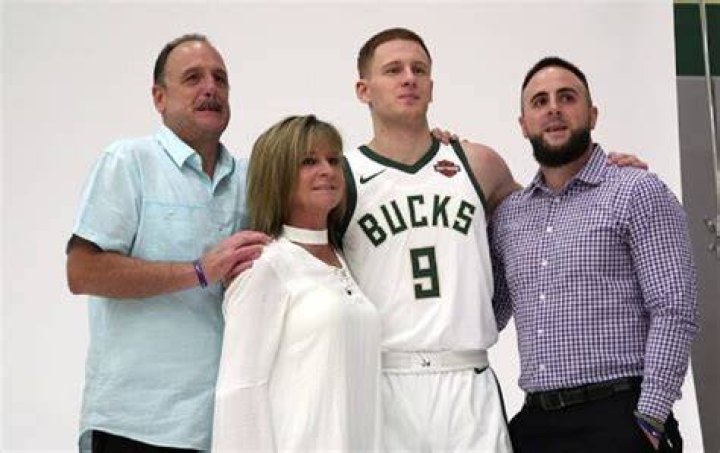 Donte DiVincenzo Ethnicity, Parents And Net Worth,