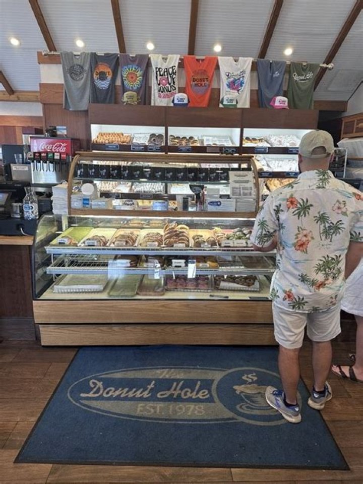 Donut Hole Bakery Cafe 95 Photos Bakeries 6745 US Hwy 98 W