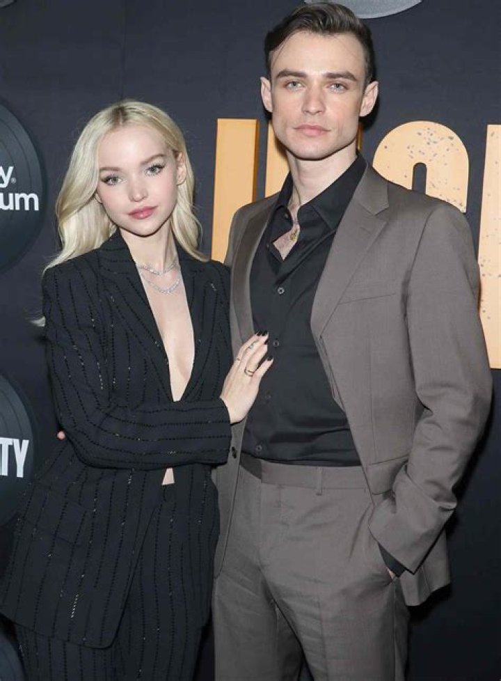 Dove Cameron Responds to Thomas Doherty Breakup Rumors Hot World Report