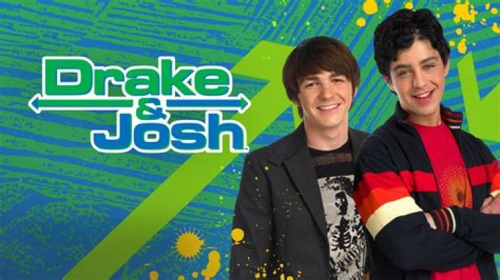 Drake & Josh star Josh Peck has a colossal net worth! Meet his wife