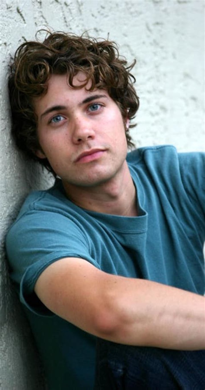 Drew Seeley Biography IMDb