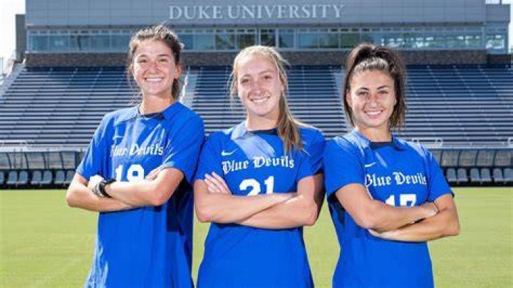 Duke women's soccer adds four recruits during early signing period