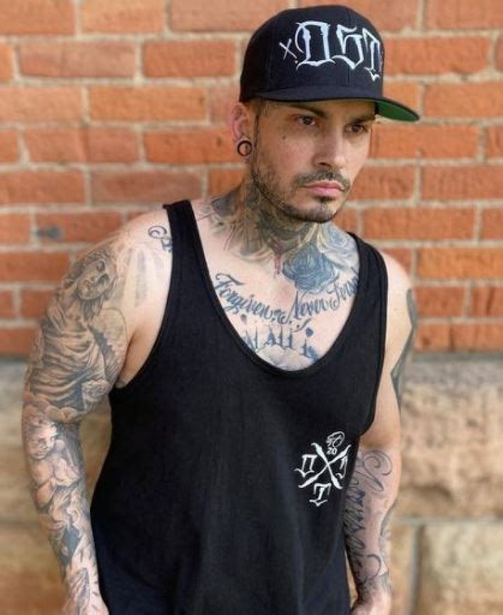 Dustin Tyler's Parents and Wife How Much is His Net Worth? Meet His