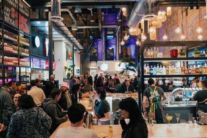 Eat Street Social, Minneapolis Roadtrippers