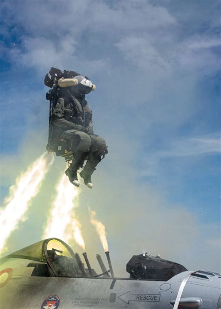 Ejection, Raccoon-cooper