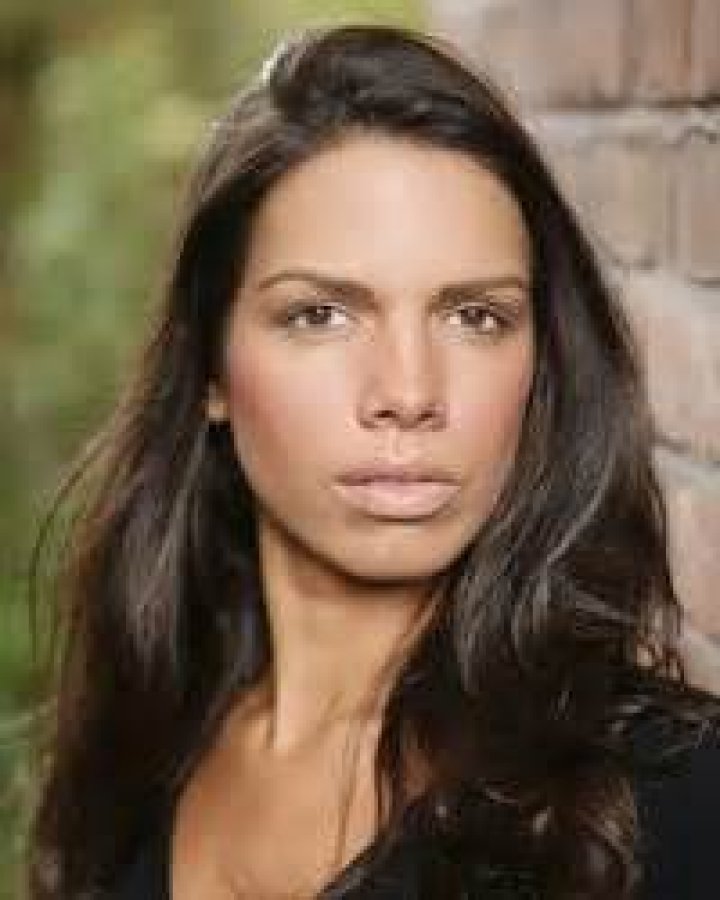 Elisabeth Shahlavi Elisabeth Shahlavi