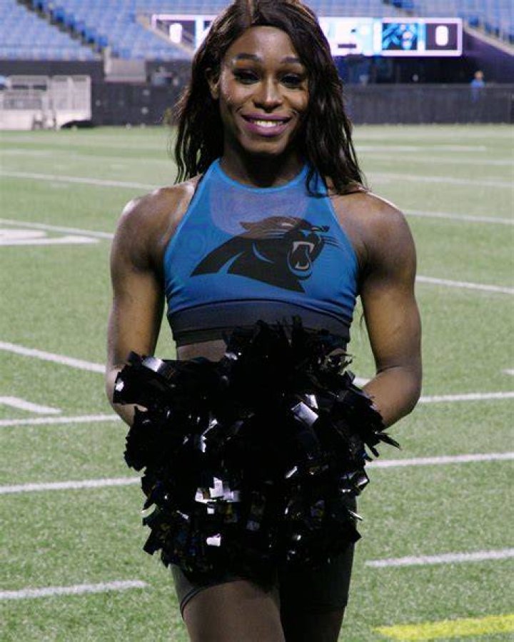 Elle Johnson Elle Johnson, Nfl Playoffs, Sico, Football Season, Pretty