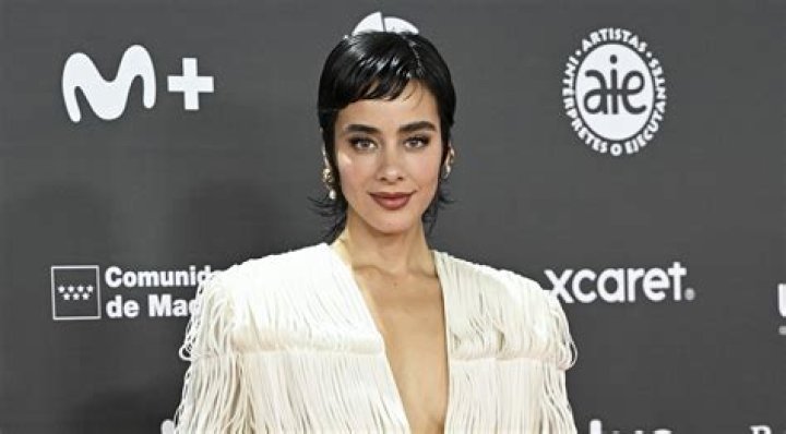 Esmeralda Pimentel Age, Wiki, Height, Boyfriend, Net Worth Esmeralda