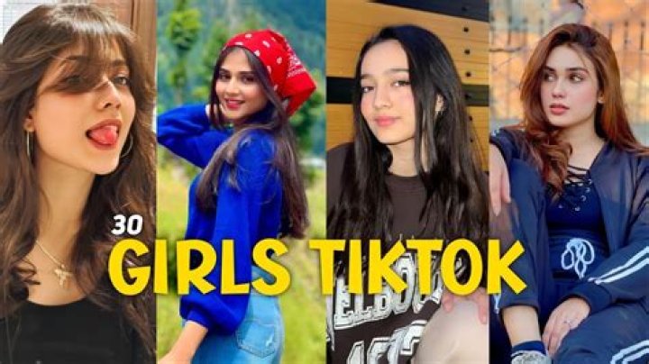 Famous Pakistani TikToker girl Ayesha mano Smoking Video Viral YouTube