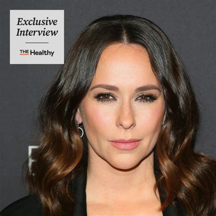 Find out Jennifer Love Hewitt&rsquo;s Boyfriend and affairs