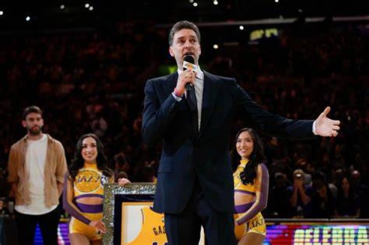 Former Lakers Star Pau Gasol Honors Kobe Bryant and His Family in Epic