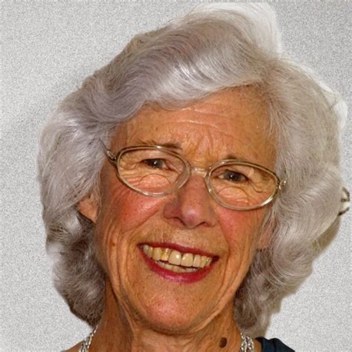 Frances Sternhagen Movies And Tv Shows