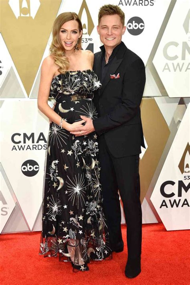 Frankie Ballard And Wife Are Expecting