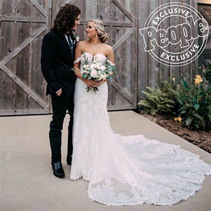Gabby Barrett Marries Cade Foehner All the Photos from the American