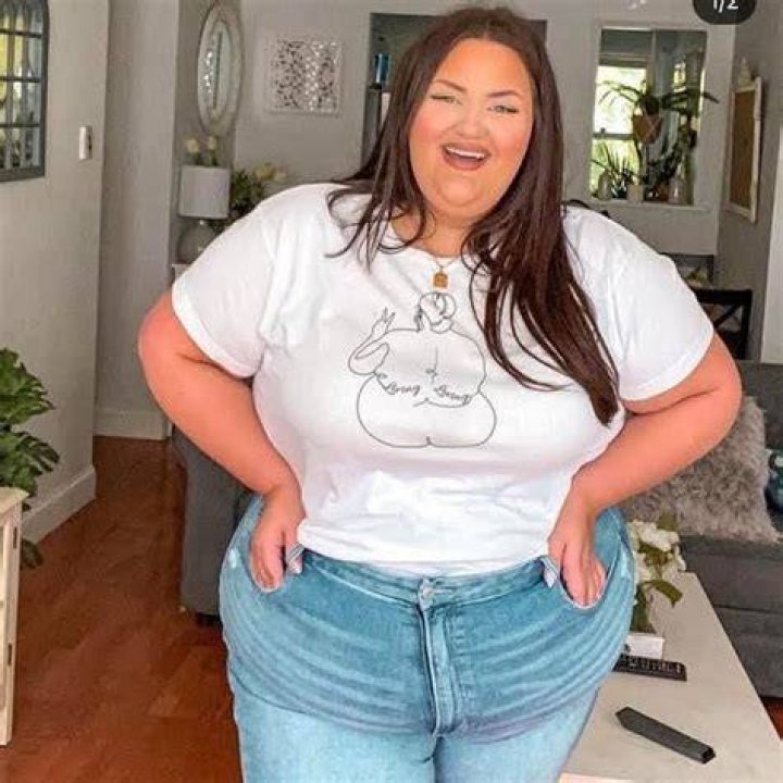 Gabriella Fortunato Makeup Vlogger PlusSize Models Curvage