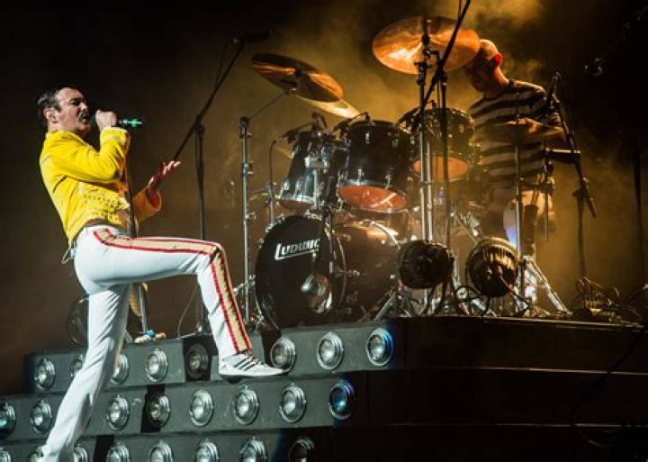 Gary Mullen Gary Mullen and the Works Wiki Fandom