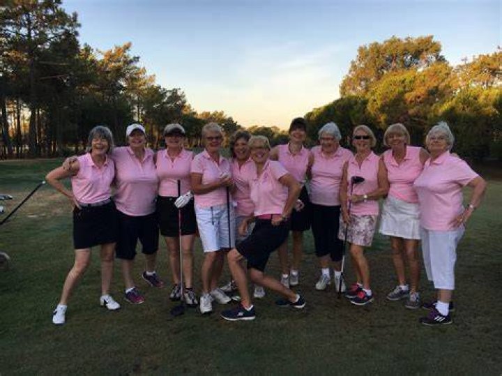 Golfing girl's jiggling boobs (graceeecharisss) r/TikTok_Tits