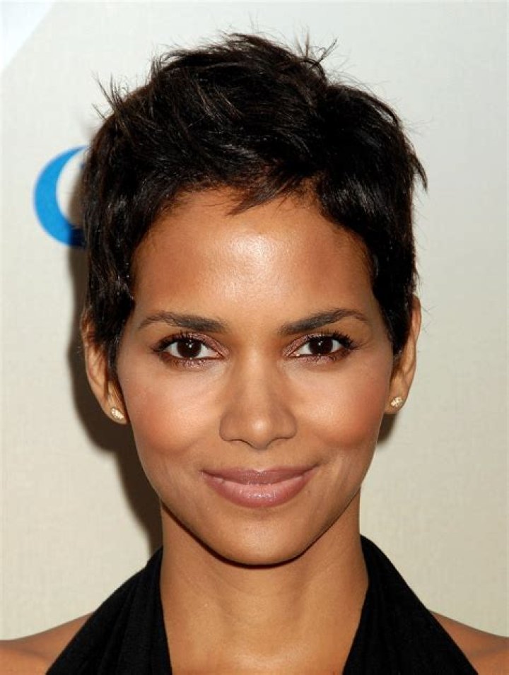 Halle Berry Celebrity Hq Pictures clothesblogs