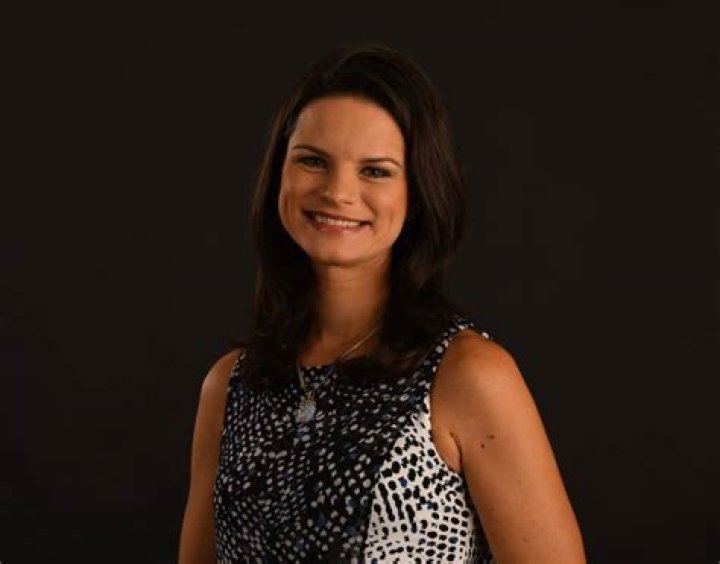 Heather Dinich (ESPN) Age, Wikipedia, Height, Husband, Boyfriend