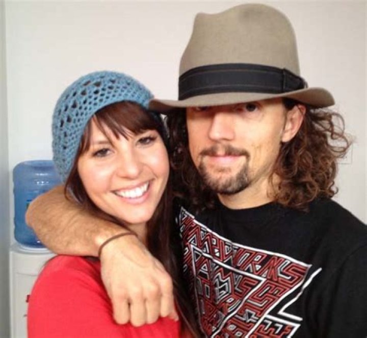 HITCHED! JASON MRAZ MARRIES LONGTIME GIRLFRIEND CHRISTINA CARRANO