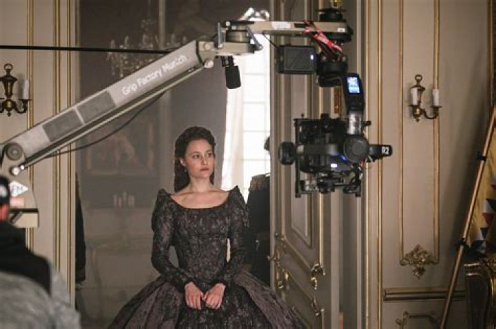 HOLLYWOOD SPY EMPRESS SISI ARRIVES TO VIENNA IMPERIAL COURT IN THE