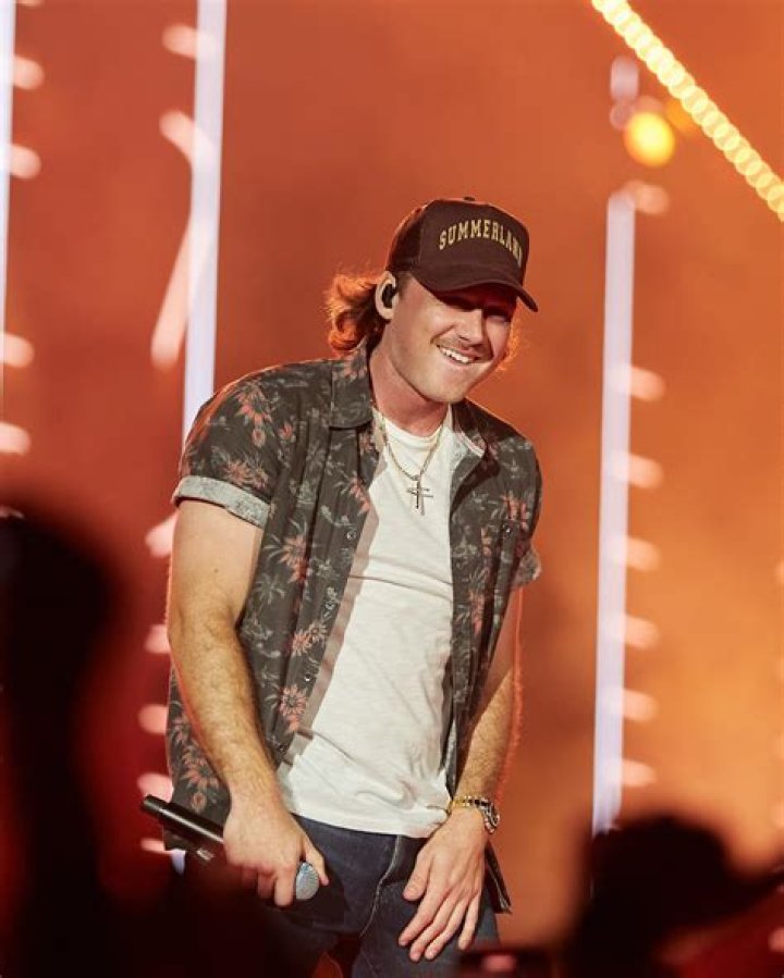 How Tall Is Morgan Wallen?