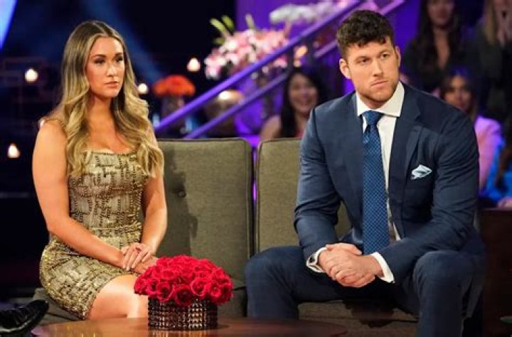 How tall is Rachel Recchia from The Bachelor as Gabby towers over her? Tue 26 July 2022 13:03 ·