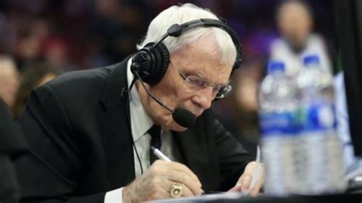 Hubie Brown on Calling Games, Staying Fit, and His Father’s Best Advice