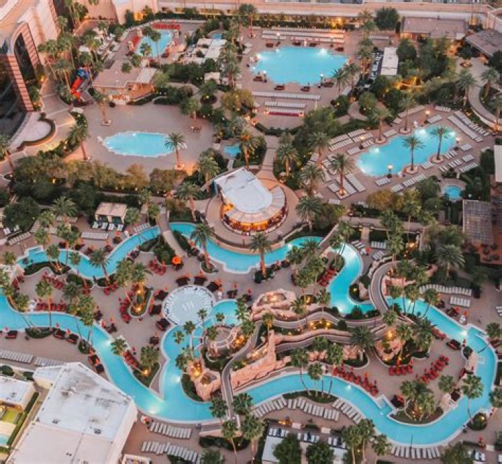 I stayed at a luxury hotel in Las Vegas with no casino or pool parties and didn't miss them at a