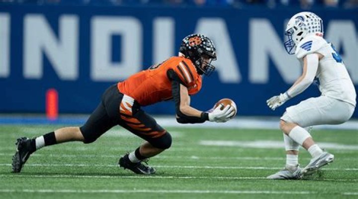 Indiana HS sports star Noah Knigga clears up name pronunciation as he