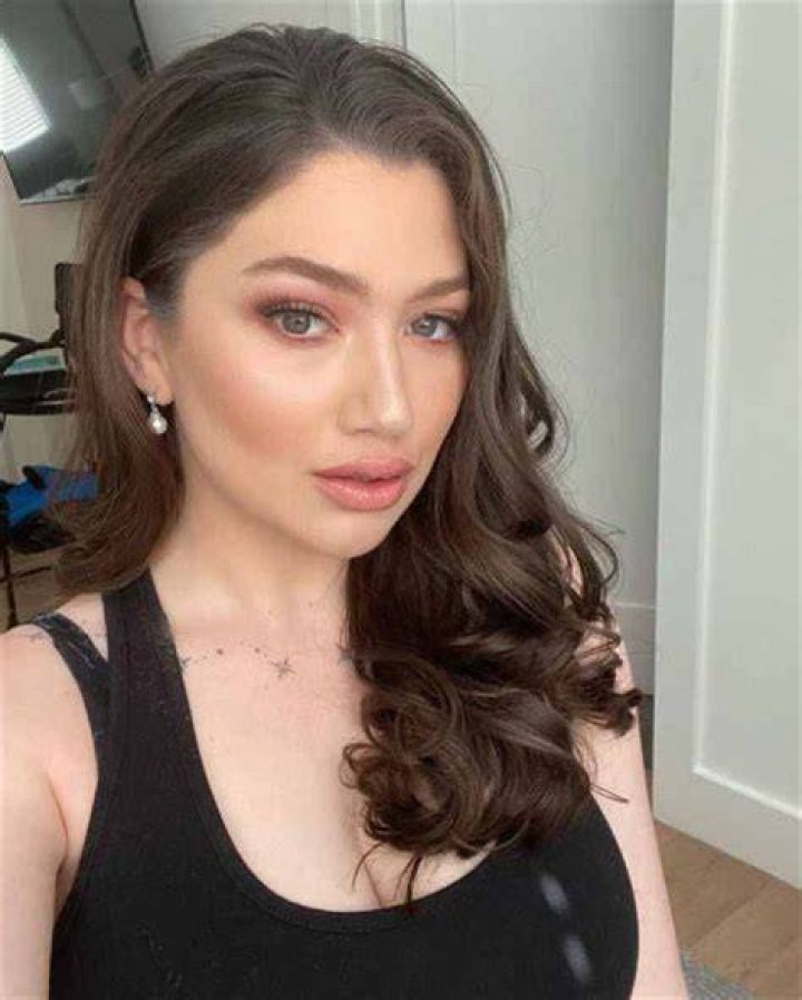 Instagram Star Detailed Bio, Age, Birthday, & Height Insights and more