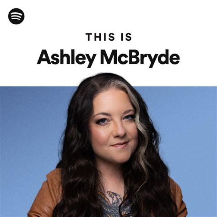 Is Ashley McBryde Related To Martina McBryde? Family Links Explained