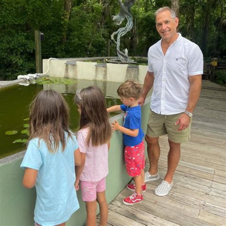 Is Bobby Deen Married To A Wife, Divorced Or Gay? His Kids, Net Worth