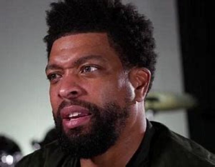 Is Deray Davis Related To Anthony Davis? Family & Net Worth