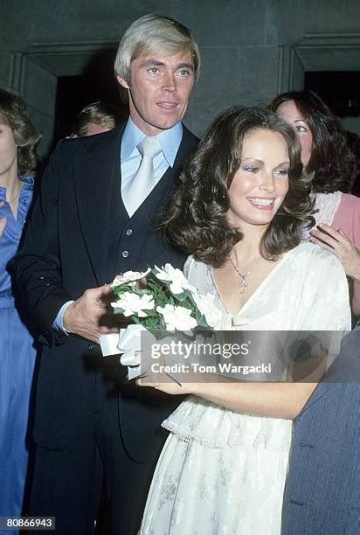 Jaclyn Smith and Dennis Cole Jaclyn smith charlie's angels, Charlies