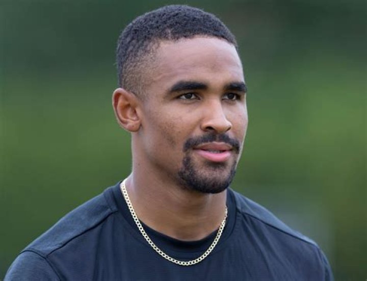 Jalen Hurts profile, bio, birthday, height, wife, children, contract, salary, net worth ·