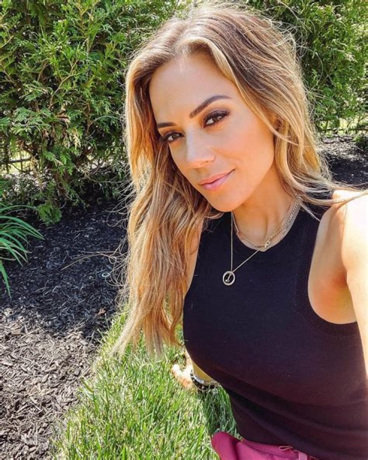 Jana Kramer Claims Her Ex Husband Cheated With Over 13 women