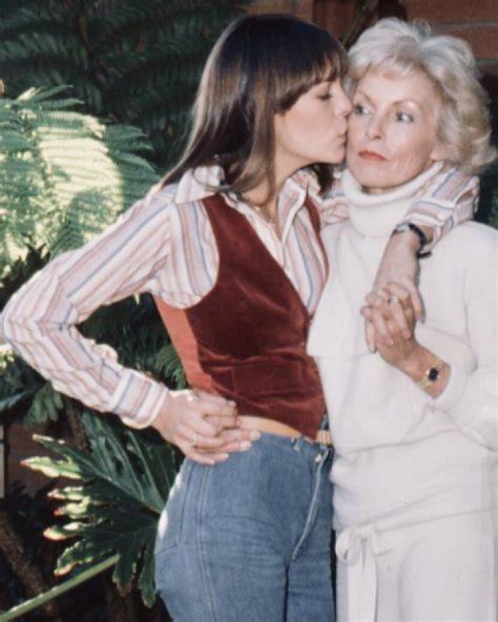 Janet Leigh (mother), Raccoon-cooper
