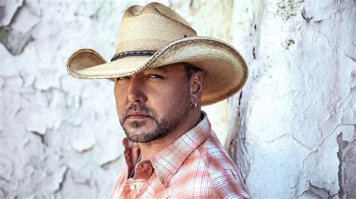 Jason Aldean Wiki 2021 Net Worth, Height, Weight, Relationship & Full