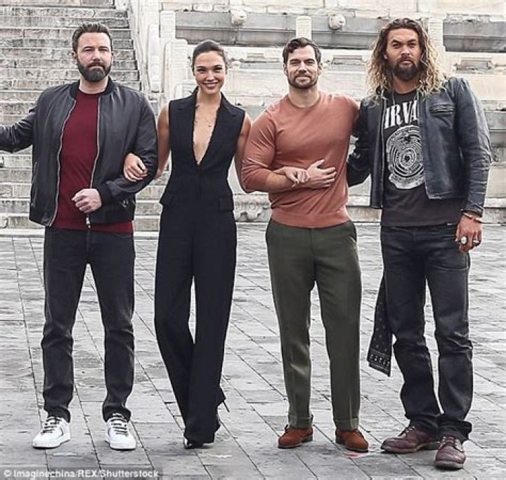 Jason Momoa height, weight and body measurements Global Shop