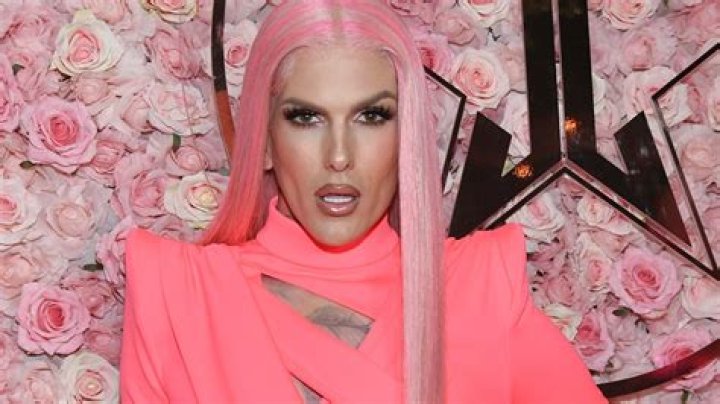 Jeffree Star goes viral after calling out &lsquo;they&rsquo; and &lsquo;them&rsquo; pronoun