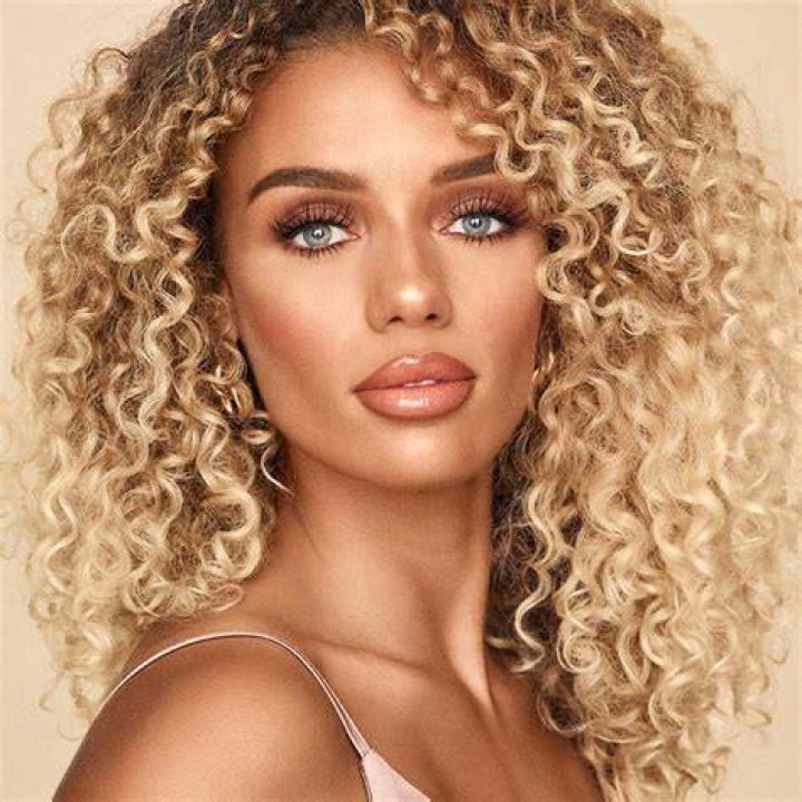 Jena Frumes Wiki, Birthday, Net Worth, Family, Husband, Child