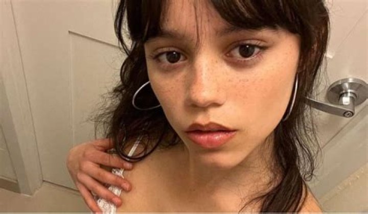 Jenna Ortega Nude Photos and LEAKED Porn Leaked Nude Celebs