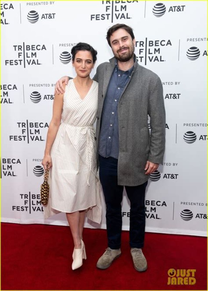 Jenny Slate Married Fiance Ben Shattuck on New Year's Eve Photo
