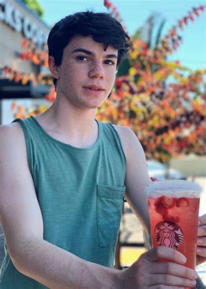 Jentzen Ramirez Height, Weight, Age, Girlfriend, Family, Biography ·