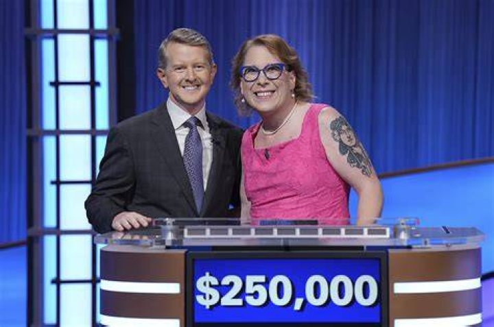 Jeopardy! Is Hannah Wilson Married? Gender, Age, LinkedIn, Wife
