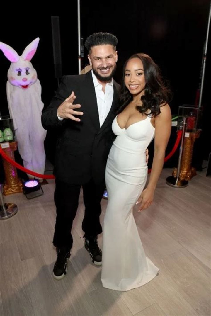 Jersey Shore&rsquo;s DJ Pauly D and Nikki Hall&rsquo;s Relationship Timeline Crumpe